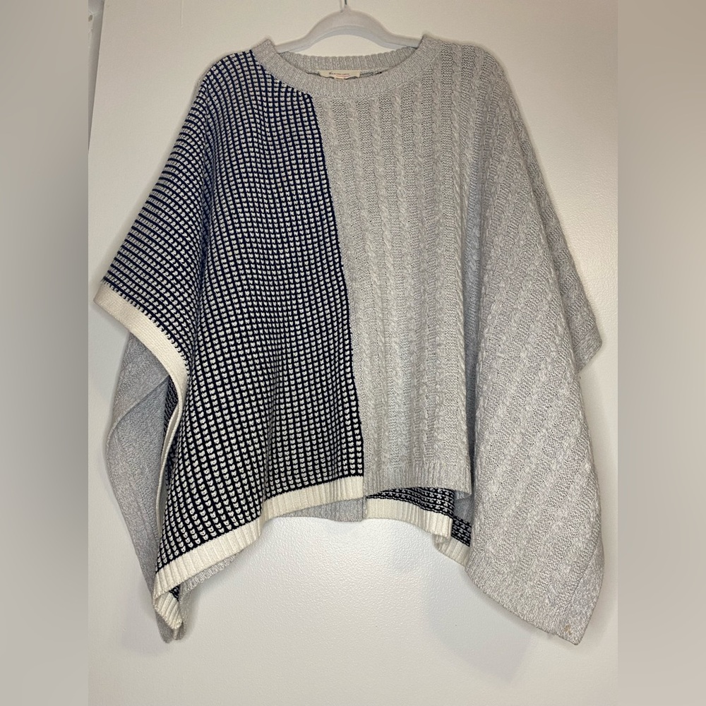 Two by Vince Camuto Poncho S/M